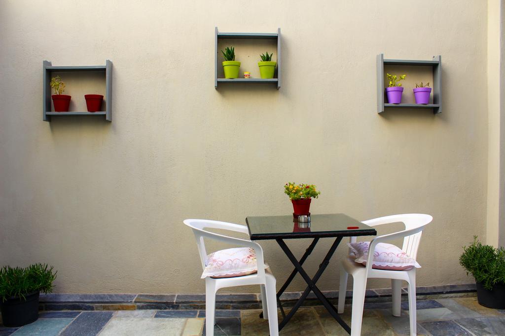 Mariza'S Guest House Skiathos Town Exterior photo